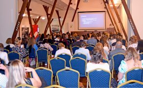 WWT_3_25_KONFERENCJA_POSTEPOWANIE_W_STANACH_NAGLYCH_U_KONI_FOT_1